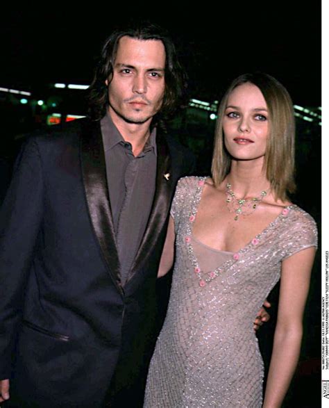 rouge a levre chanel vanessa paradis|vanessa paradis johnny depp wedding.